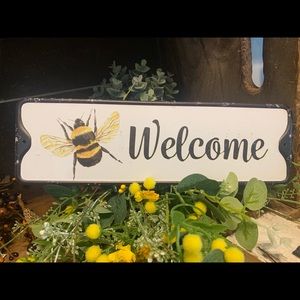 Metal distressed Bee enamel sign